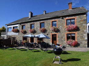 Гостиница An extremely pleasant house just a few kilometres from Bastogne  Монс
